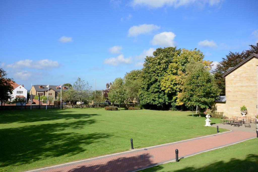 Burnley North Oaks Hotel And Leisure Club Exterior photo